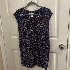 Motherhood floral top